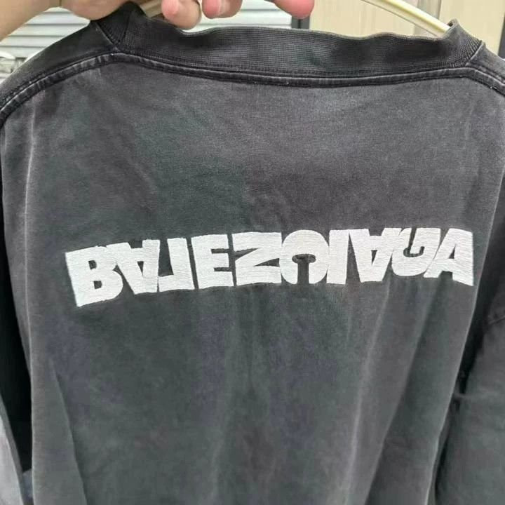 Balenciaga Balenciaga Front and back logo short sleeves Size US L / EU 52-54 / 3 - 5 Thumbnail