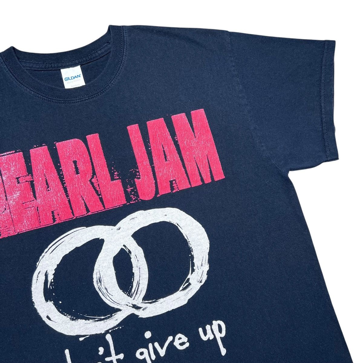 Gildan Vintage 2000s Pearl Jam Don’t Give Up Spell Out Band Tee Size US M / EU 48-50 / 2 - 6 Thumbnail