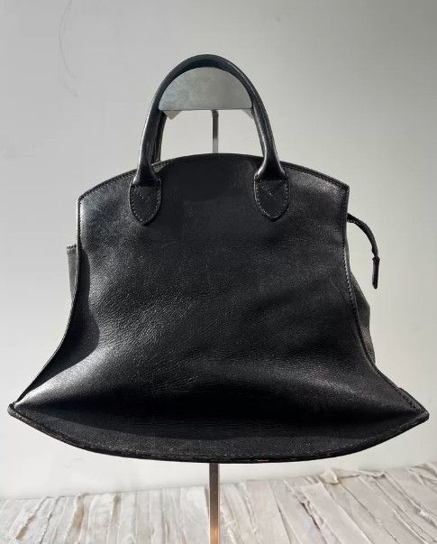 Masaki Matsushima Masaki Matsushima Curved-Base Leather Handbag Size ONE SIZE - 1 Thumbnail