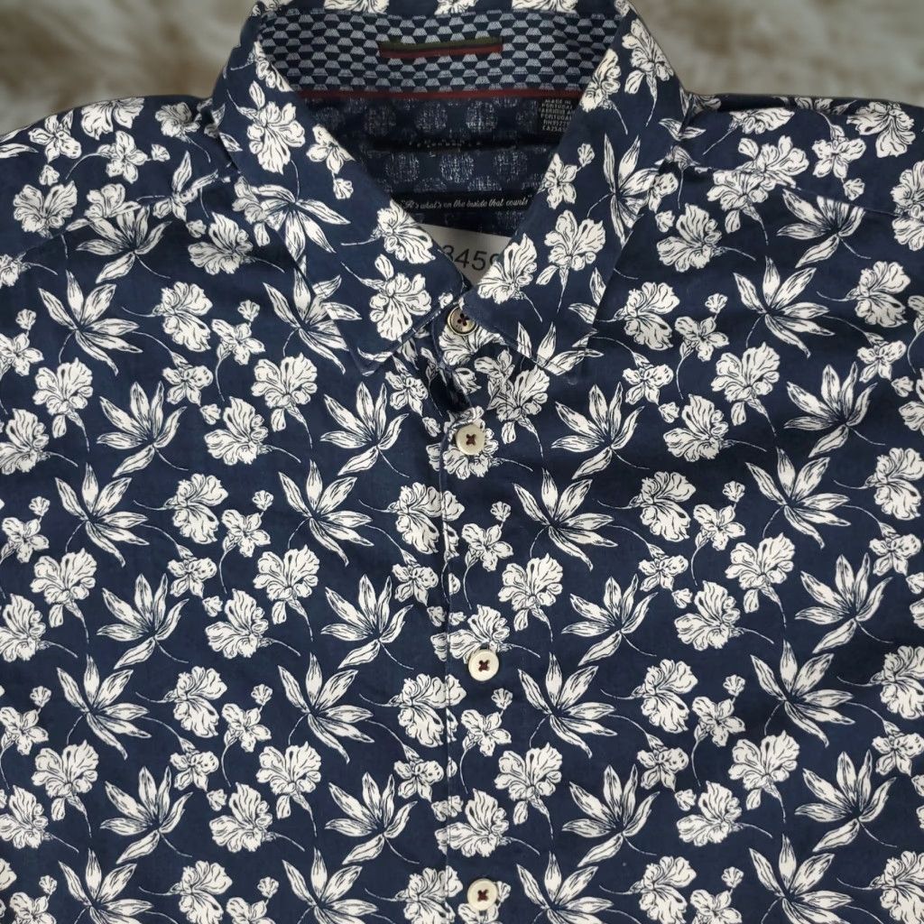 Ted Baker Ted Baker London Shirt Mens Size 5 Blue Floral Short Sleeve Button-Up Cotton Casual Wear Mens Size US S / EU 44-46 / 1 - 1 Thumbnail