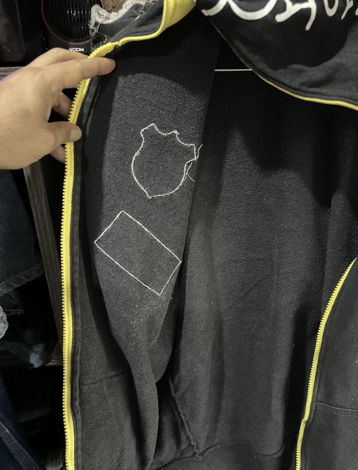 Japanese Brand 🔥Sun Faded Defective Struct 36 Carats Patches Hoodie Size US XL / EU 56 / 4 - 12 Thumbnail