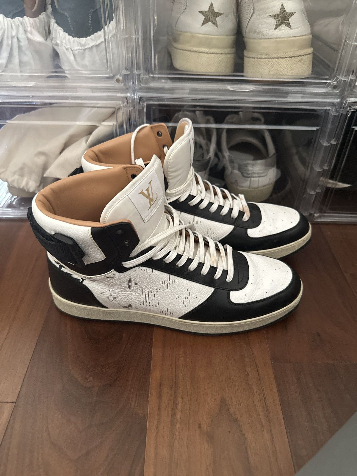 Louis Vuitton Louis Vuitton Rivioli Size US 9 / EU 42 - 3 Thumbnail