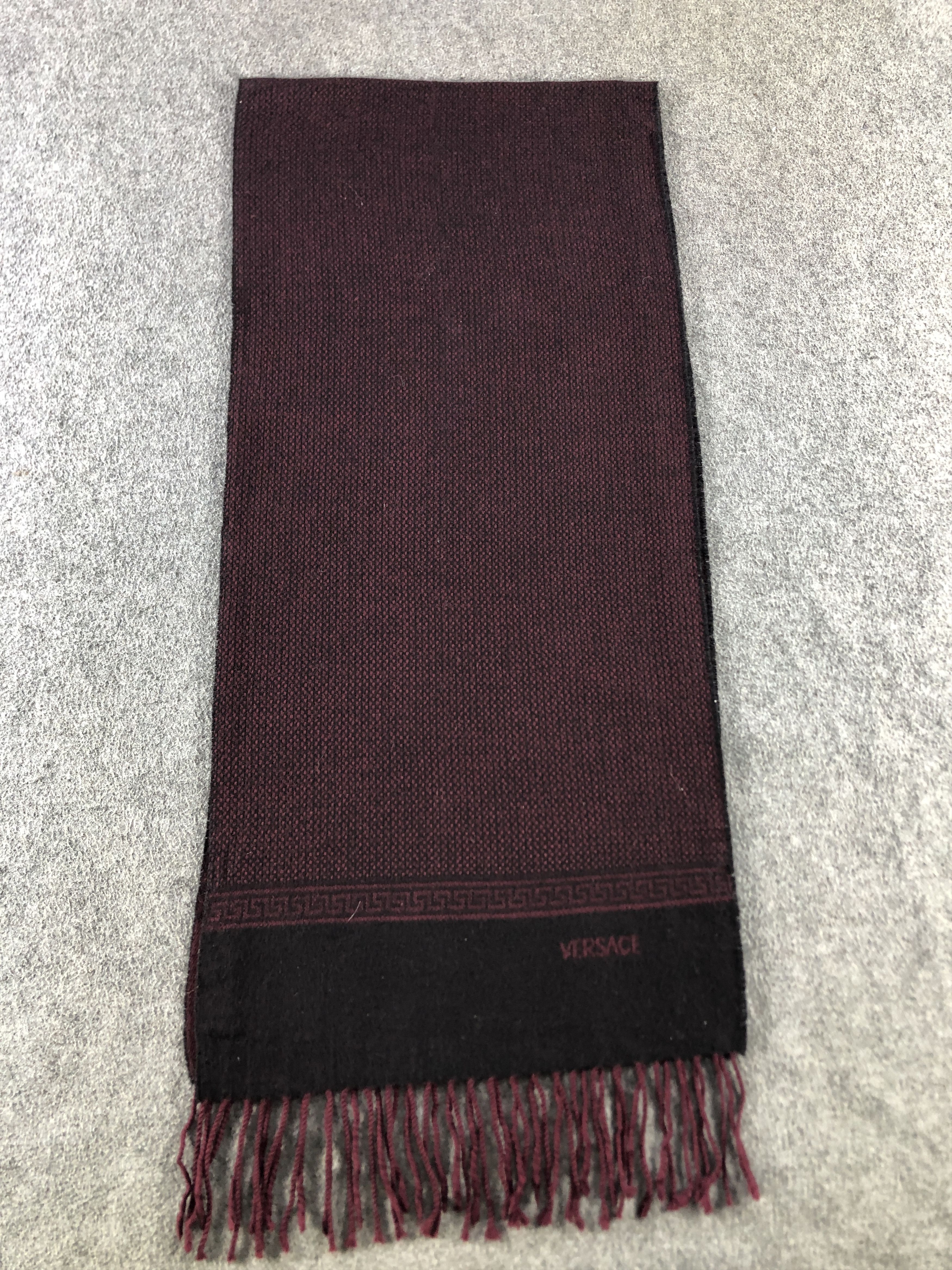 Versace Versace Wool Scarf / Muffler / Neckwear P757 Size ONE SIZE - 4 Thumbnail