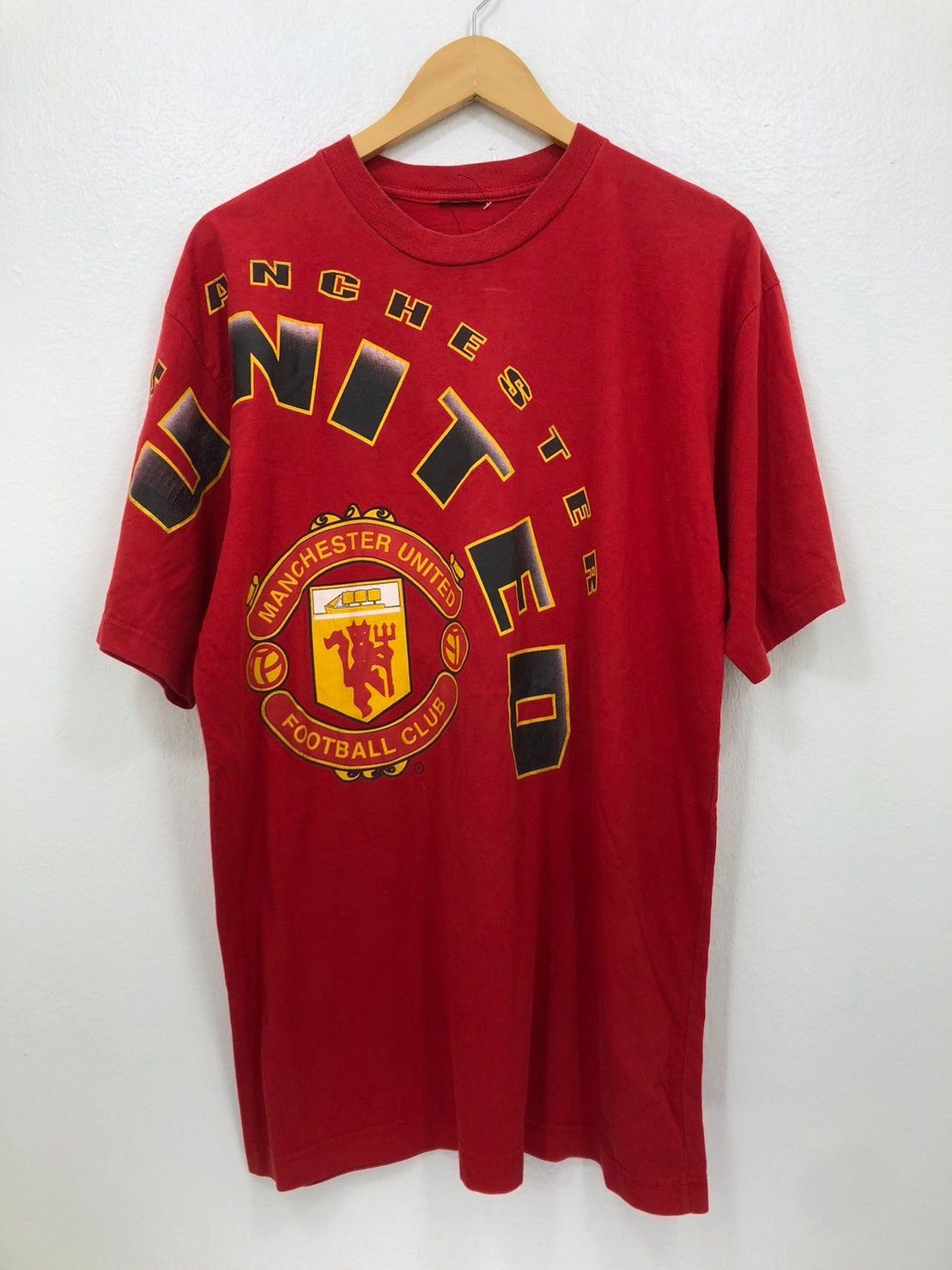 Vintage Vintage Manchester United shirt Red Devil BN Size US L / EU 52-54 / 3 - 2 Thumbnail