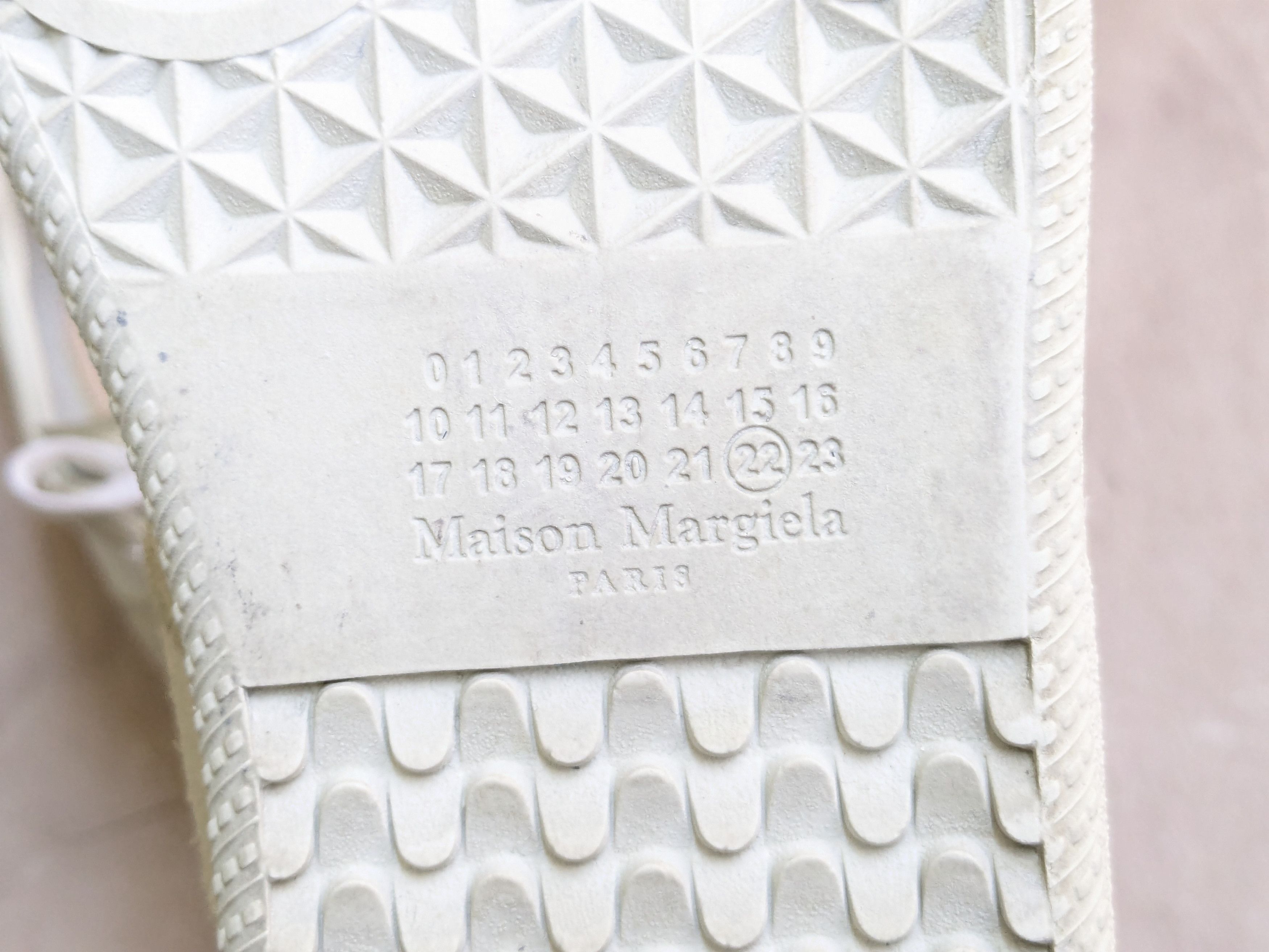 Maison Margiela Maison Margiela GAT Replica White 13.5 46.5 Low Tops Size US 13 / EU 46 - 17 Thumbnail