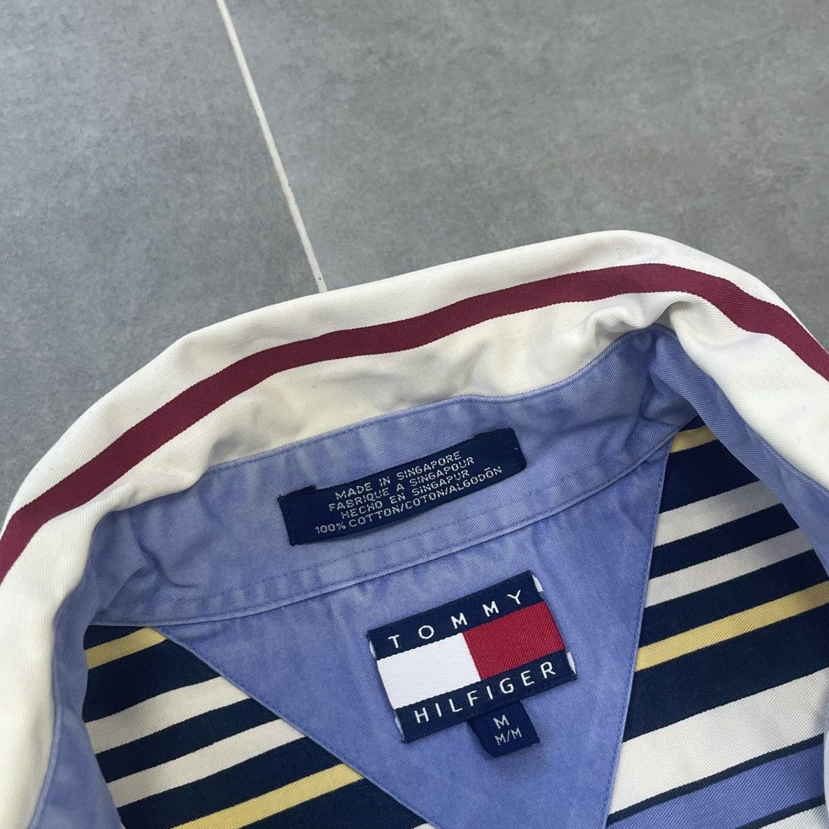 Tommy Hilfiger × Vintage Vintage Tommy Hilfiger Button Shirt Size M Size US M / EU 48-50 / 2 - 9 Thumbnail