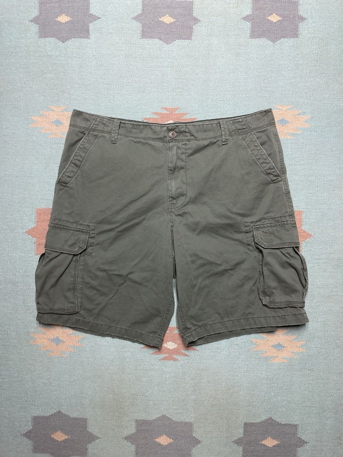 Vintage y2k baggy cargo shorts Route 66 dark green skater utility 42 Size US 42 / EU 58 - 1 Thumbnail