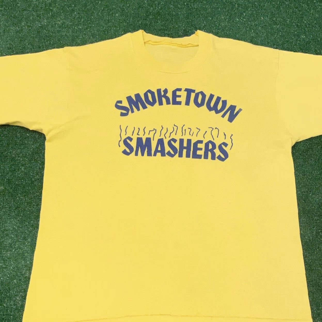 Vintage VINTAGE Smoketown Smashers Rock Band Tee Skate Tee 420 VTG Shirt Mens L Yellow 80s 90s Grunge Hip Hop Horror Metal Rock Bands Mens L Size US L / EU 52-54 / 3 - 5 Thumbnail