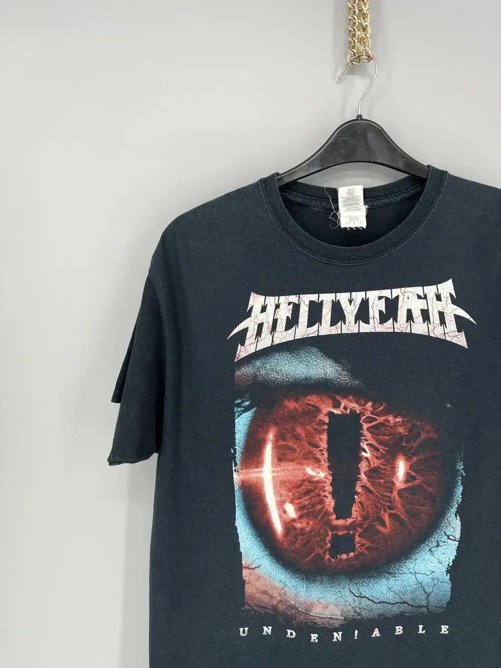 Band Tees × Vintage Vintage Hellyeah Band Forged In Fire Tour Band Rock Tee Size US L / EU 52-54 / 3 - 5 Thumbnail