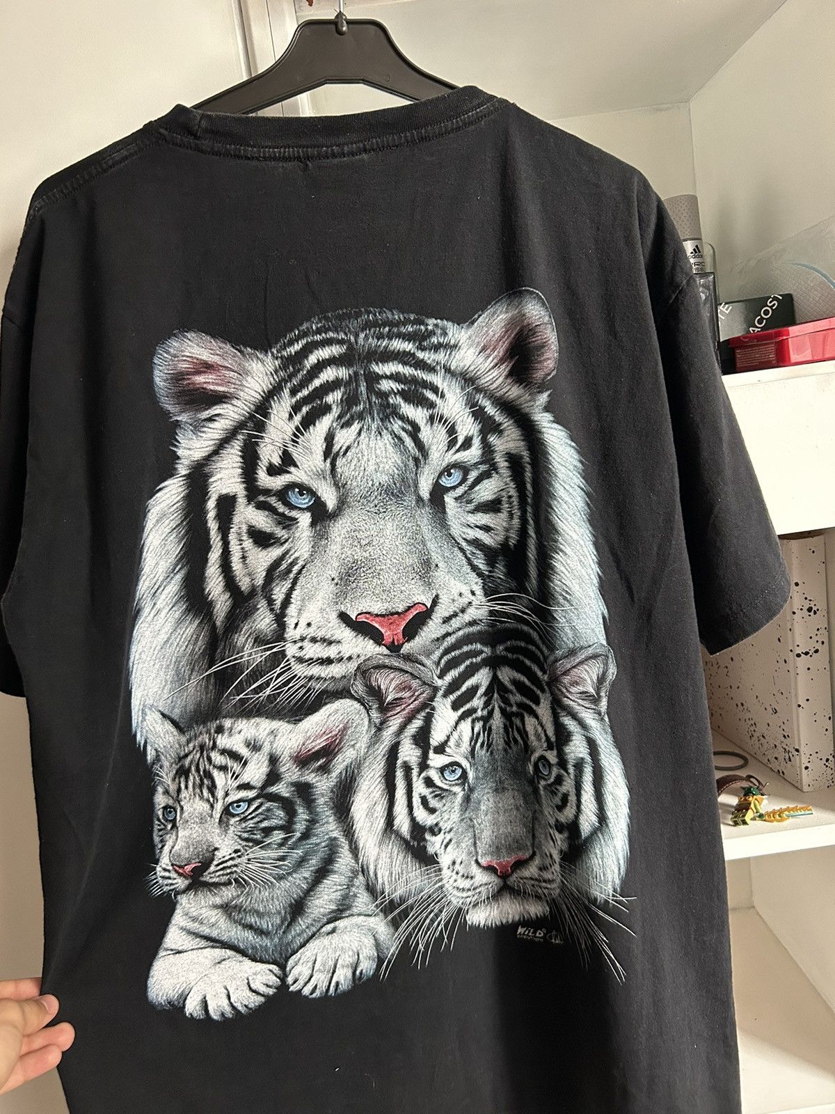Vintage Vintage T-shirt Wild with White Siberian Tiger Size US L / EU 52-54 / 3 - 8 Thumbnail