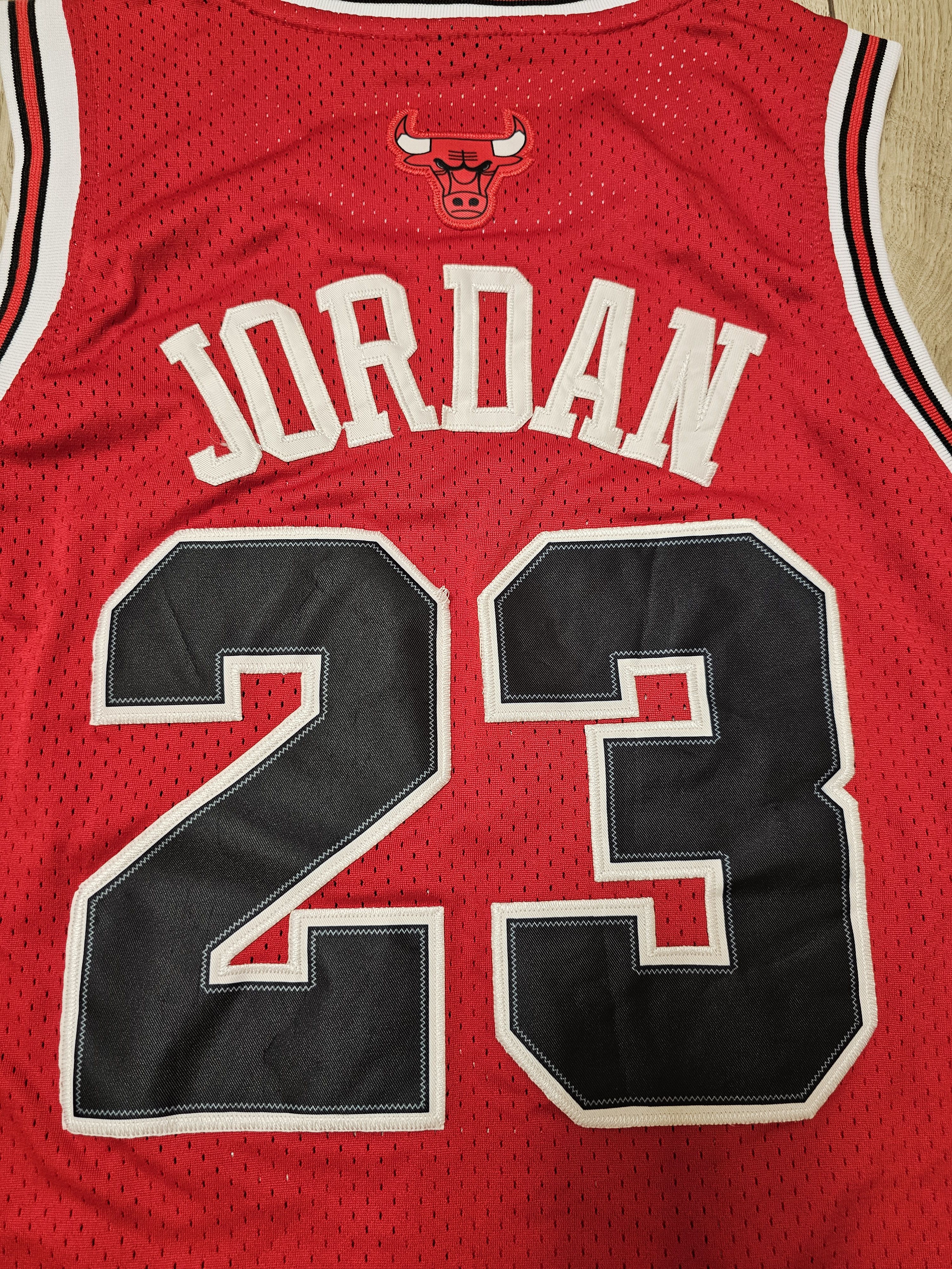 NBA × Vintage CHICAGO BULLS NIKE VINTAGE JORDAN JERSEY BASKETBALL SHIRT Size US S / EU 44-46 / 1 - 4 Thumbnail