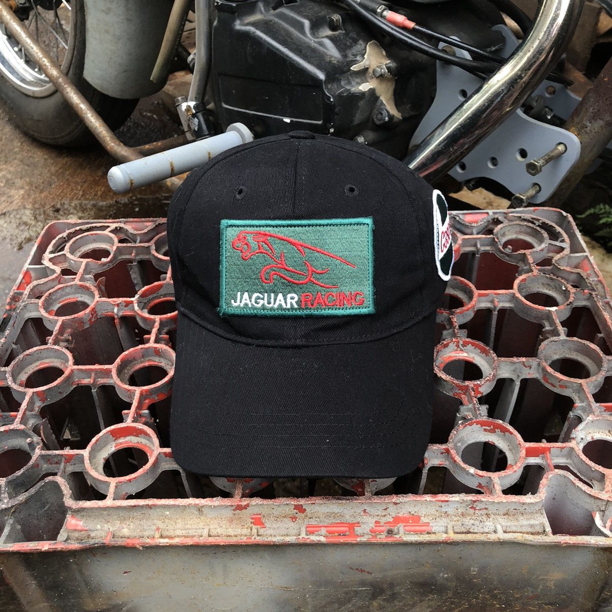 Vintage 🚫 SOLD 🚫 Jaguar Castrol Racing Formula-1 Hat Size ONE SIZE - 4 Thumbnail