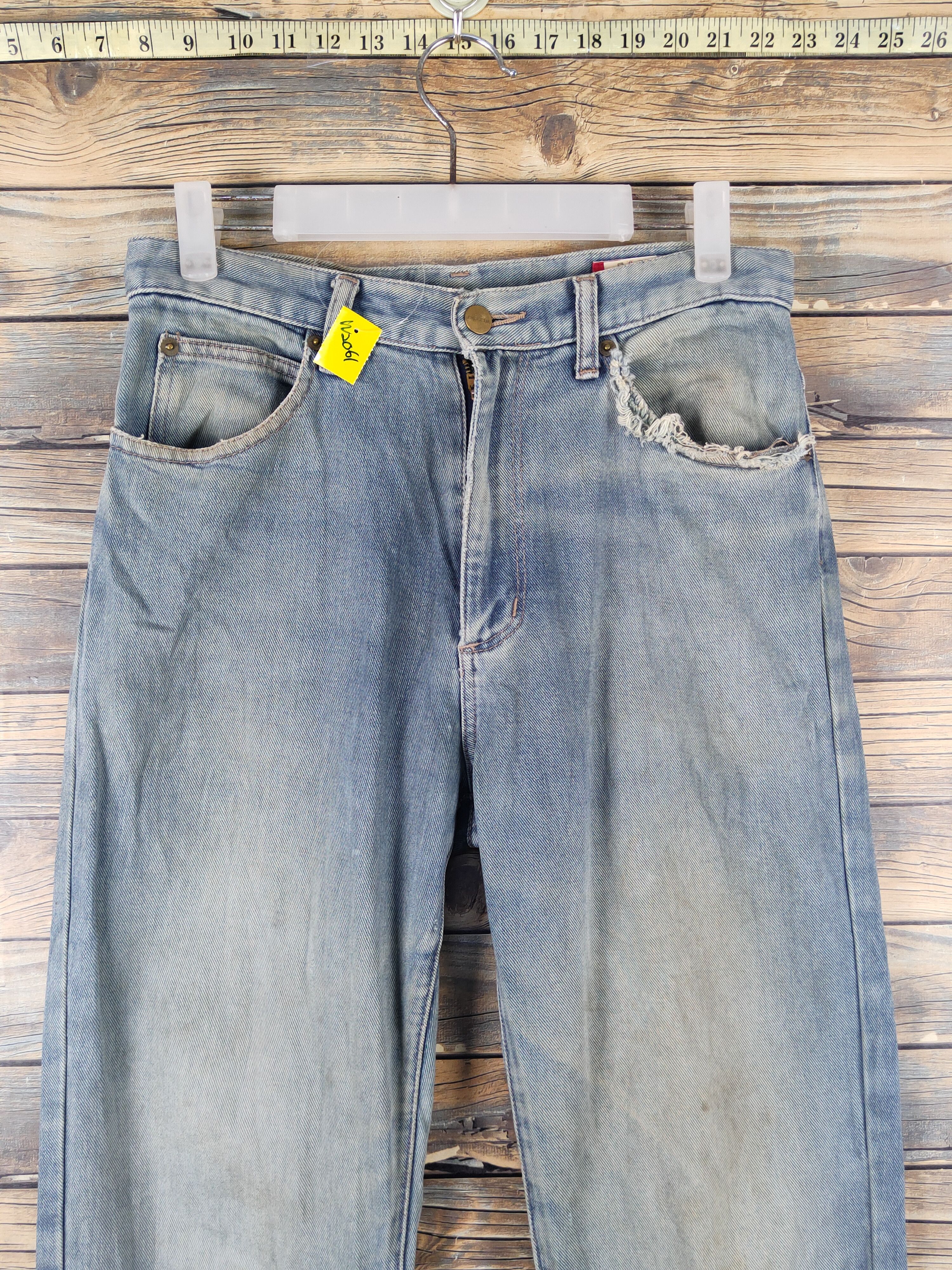 Vintage Wrangler vintage Faded Distressed Ripped denim Jeans #W2061 Size US 30 / EU 46 - 2 Thumbnail