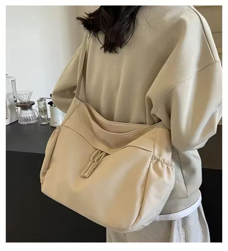 Japanese Brand Casual Nylon Hobos Crossbody Bags Size ONE SIZE - 2 Thumbnail