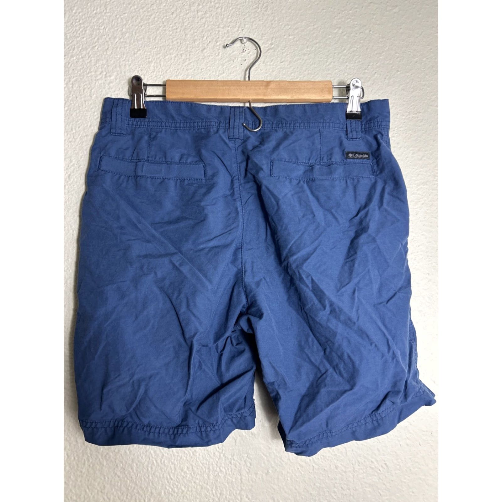 Vintage Columbia Birch Forest II Shorts Men 30x8 Blue Chino Casual Cotton Blend Hiking Golf XM0919 Size US 30 / EU 46 - 7 Thumbnail