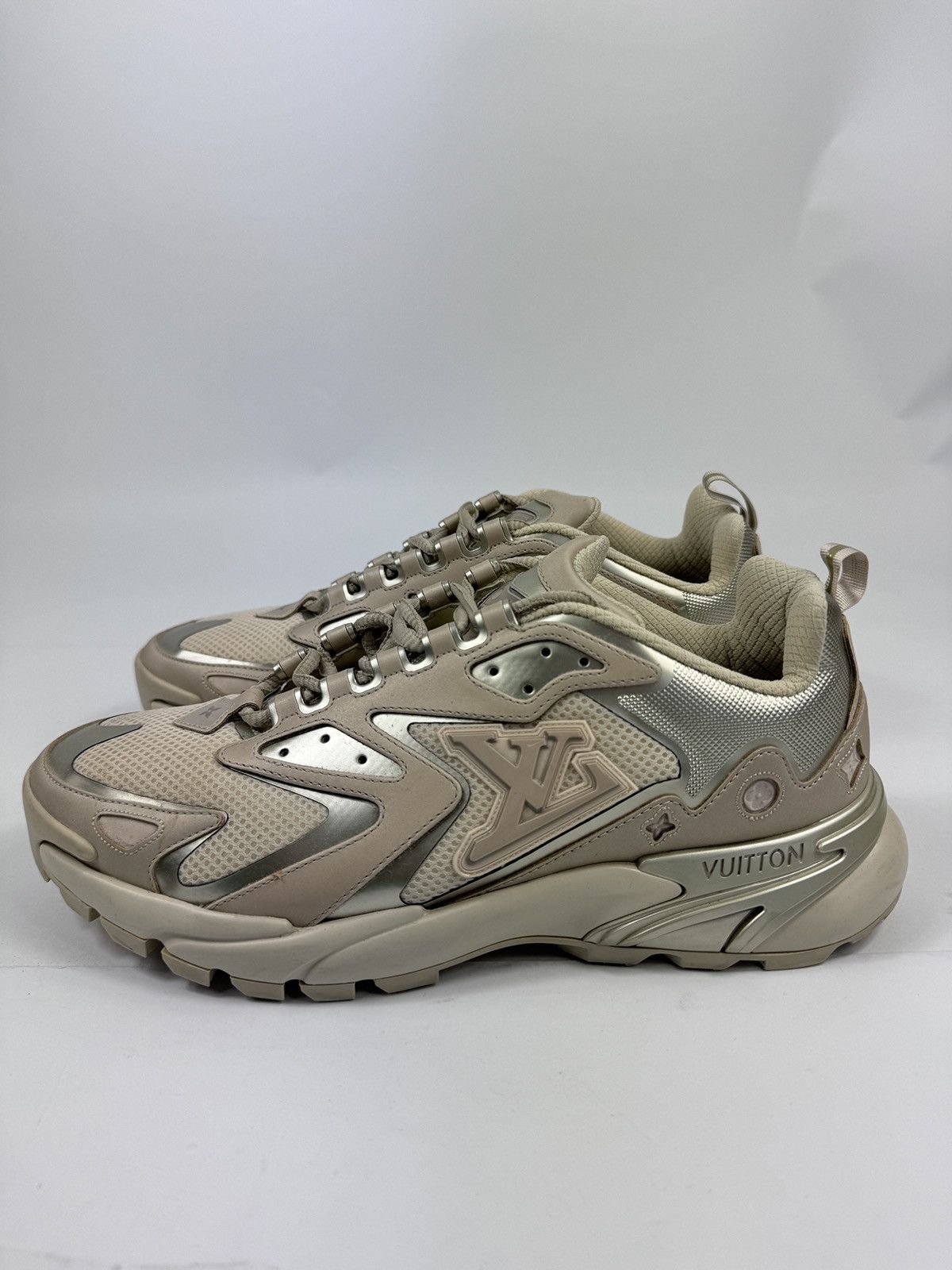 Louis Vuitton LV RUNNING TATIC SNEAKERS Size US 11 / EU 44 - 3 Thumbnail