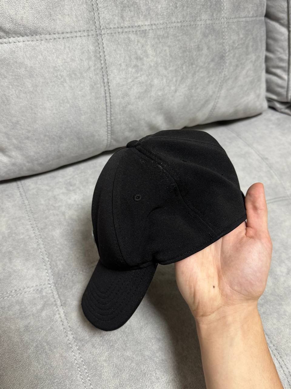 Oakley Vintage Oakley Metal Logo Black Cap Hat Retro Size 30 - 3 Thumbnail