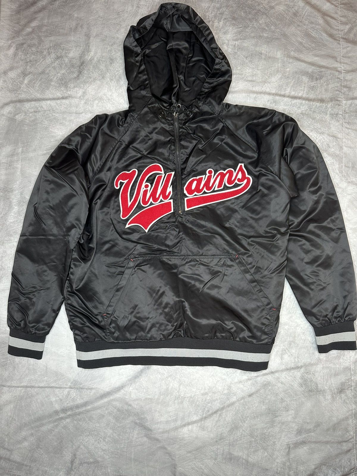 Image of New York Yankees x Villans Rocawear Ny Villains Training Jacket With Hoodie Black 2013 (Size 2XL)