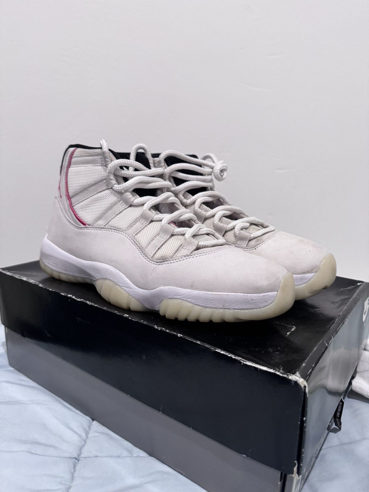 Jordan Brand Jordan Retro 11 Platinum Tint Size US 9 / EU 42 - 4 Thumbnail