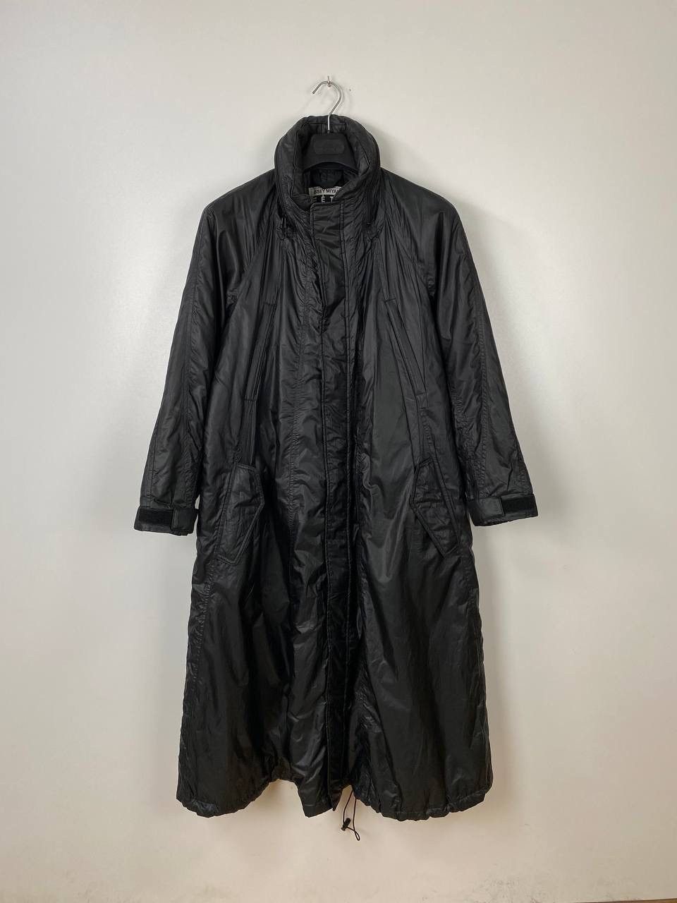 Men's Issey Miyake Raincoats | Grailed