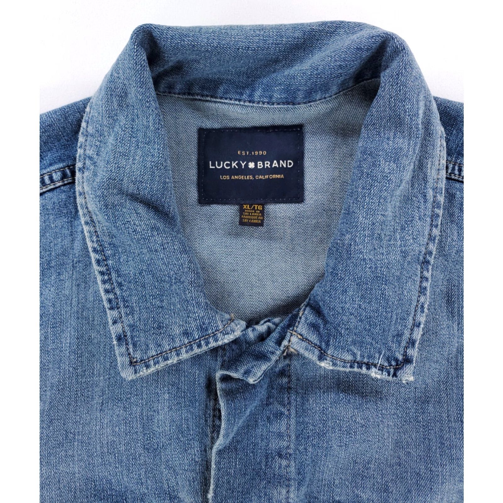 Lucky Brand Lucky Brand Denim Trucker Jacket Long Sleeve Button Up Mens XL Blue Jeans Jacket Size US XL / EU 56 / 4 - 2 Thumbnail