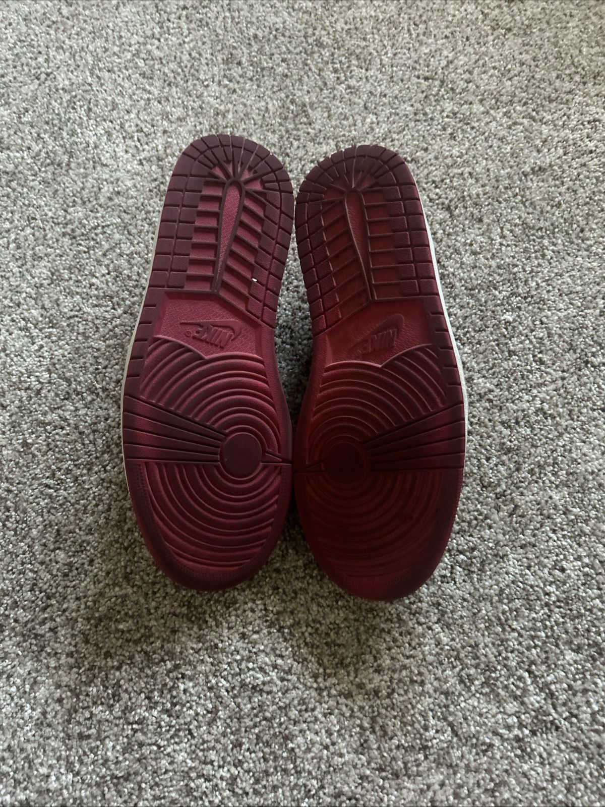 Jordan Brand Jordan 1 Low Cardinal Red Size US 10 / EU 43 - 4 Thumbnail