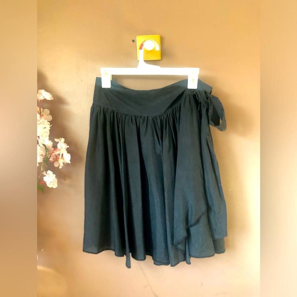 Designer Silk wrap puff skirt bottom Size 30" / US 8 / IT 44 - 1 Thumbnail