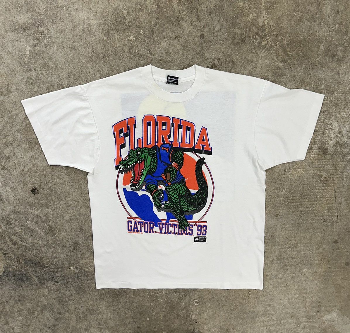 Fruit Of The Loom Vintage 90s FOTL Florida Gators Victims 93 Collegiate Shirt Size US XL / EU 56 / 4 - 1 Thumbnail