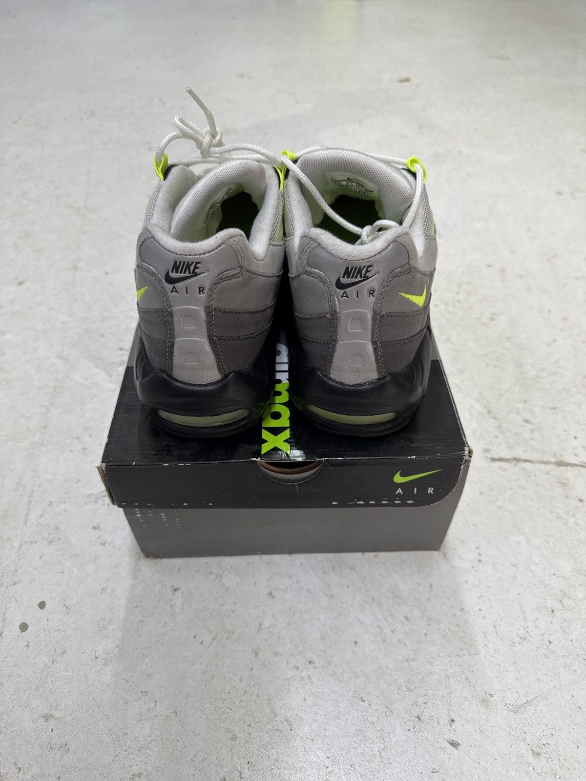Nike Nike airmax 95 og neon Size US 11.5 / EU 44-45 - 4 Thumbnail