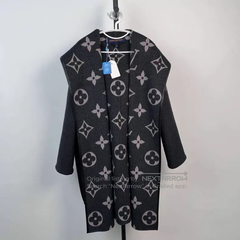 Louis Vuitton Louis Vuitton Wool bathrobe coat Size XXS / US 00 / IT 34 - 1 Thumbnail