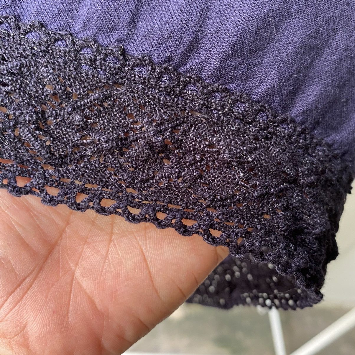Issey Miyake I.S. Dark Navy Back Button Blouse with Lace Hem Size M / US 6-8 / IT 42-44 - 13 Thumbnail
