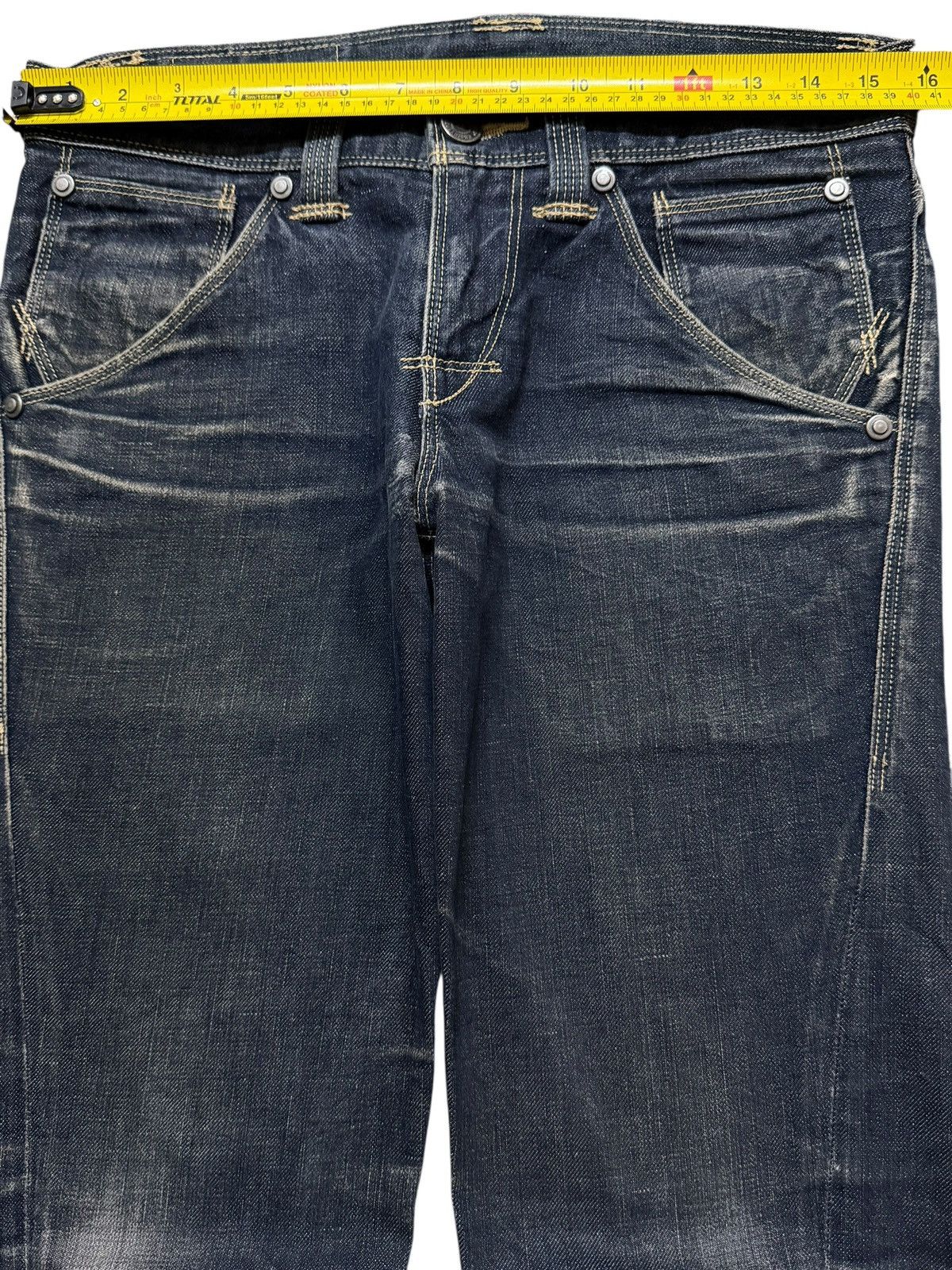 Levi's Vintage 90s Levis Engineered Faded Wash Twisted Leg Size US 31 - 8 Thumbnail