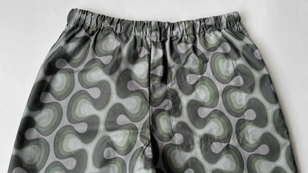 Dries Van Noten S/S 24 70s Print ‘Piperi’ Nylon Shorts Size US 32 / EU 48 - 14 Thumbnail