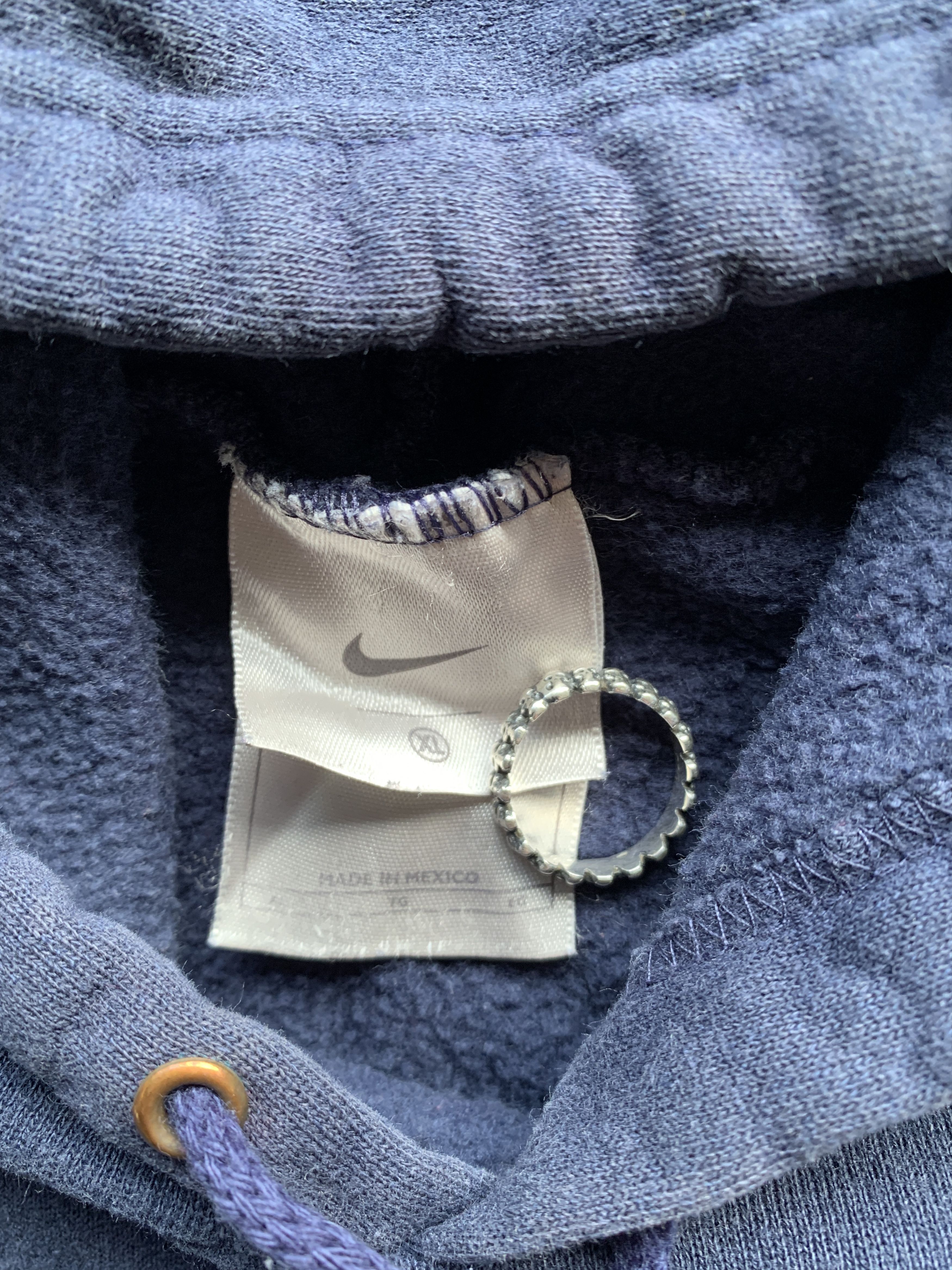 Nike × Vintage Vintage 2003 Navy Nike Center Swoosh Hoodie Size US XL / EU 56 / 4 - 5 Thumbnail
