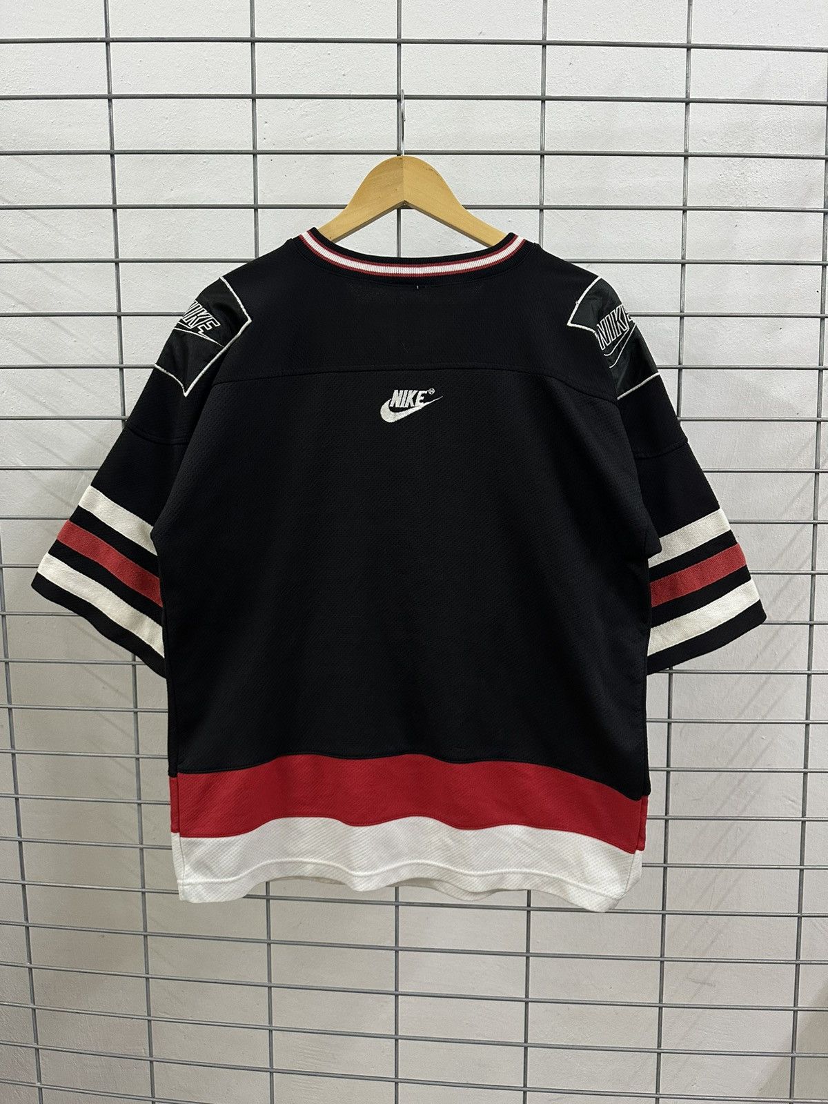 Nike Rare And Beautiful Vintage Nike Hockey Jersey Size US L / EU 52-54 / 3 - 2 Thumbnail