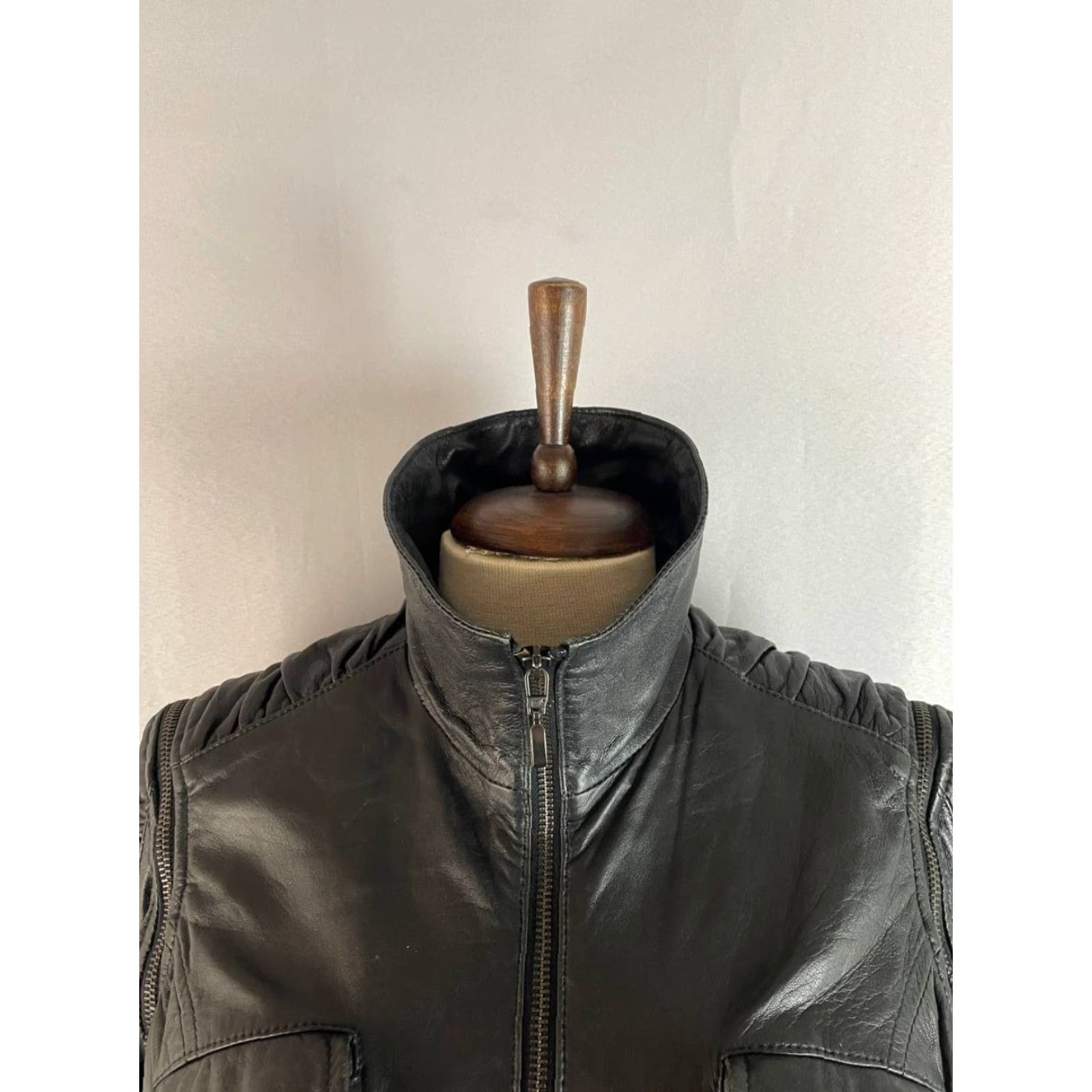 Dolce & Gabbana Dolce&Gabbana Jacket Womens Size S Black Leather Long Sleeve Full Zip Biker Solid Front Zip Pockets Size S / US 4 / IT 40 - 4 Thumbnail