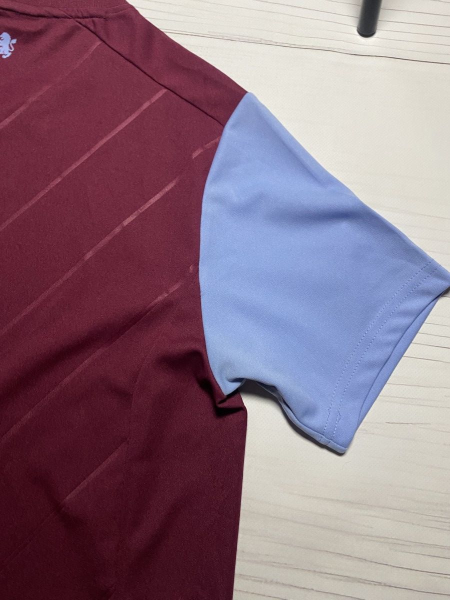 Castore Castore Aston Villa 2022/23 home soccer football y2k jersey Size US S / EU 44-46 / 1 - 15 Thumbnail