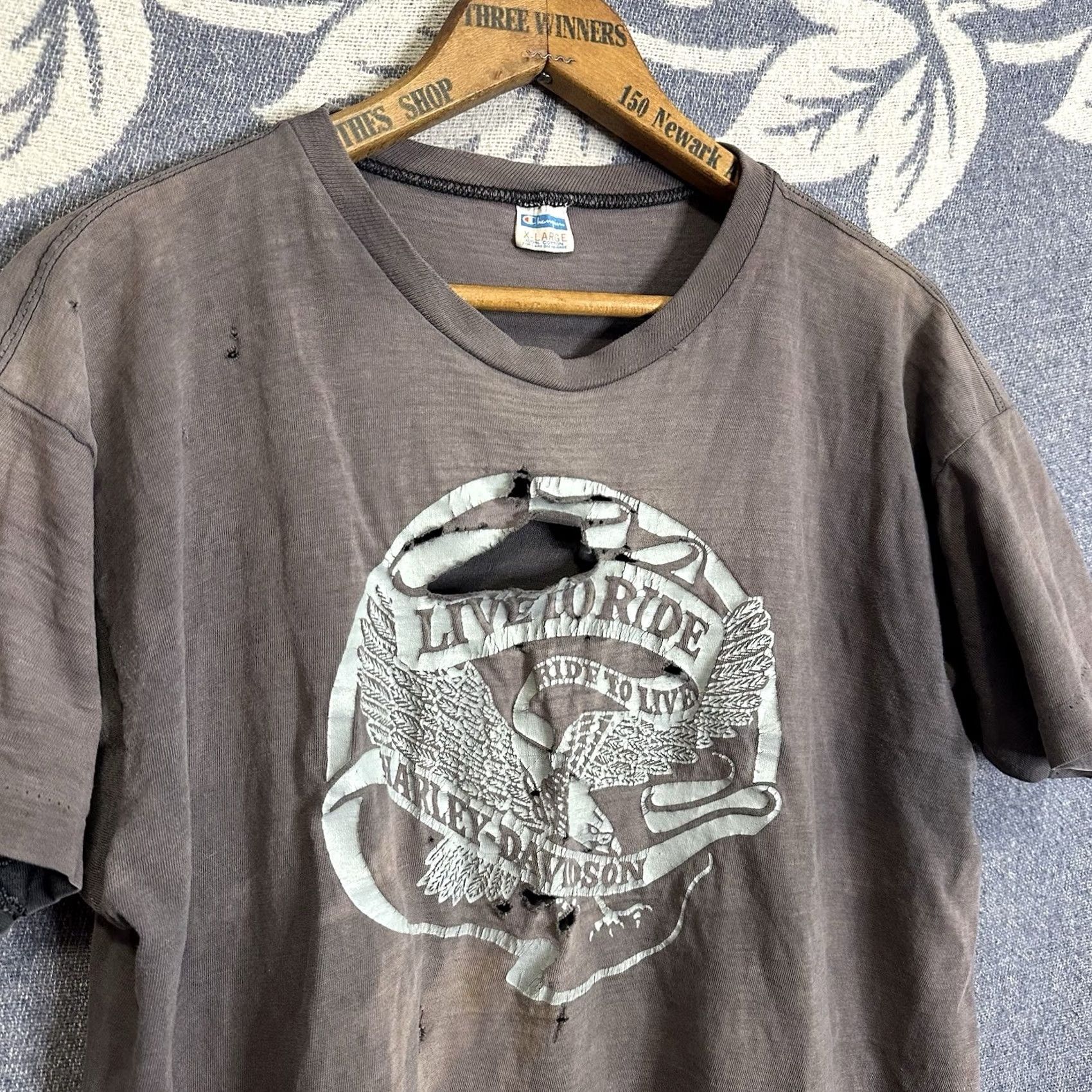 Harley Davidson VINTAGE Harley-Davidson Live To Ride Distressed Champion Blue Bar XL Shirt Mens 70s 80s Biker Motorcycle Size US XL / EU 56 / 4 - 2 Thumbnail