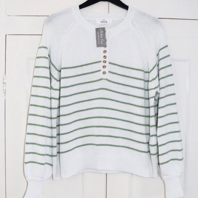 Vintage VINTAGE Outfit Of The Day Jumper Size M/L Womens White Green Striped 1/4 Button New with tags made in Italy and the lower sleeve areas Balloon out. Size M / US 6-8 / IT 42-44 - 2 Thumbnail