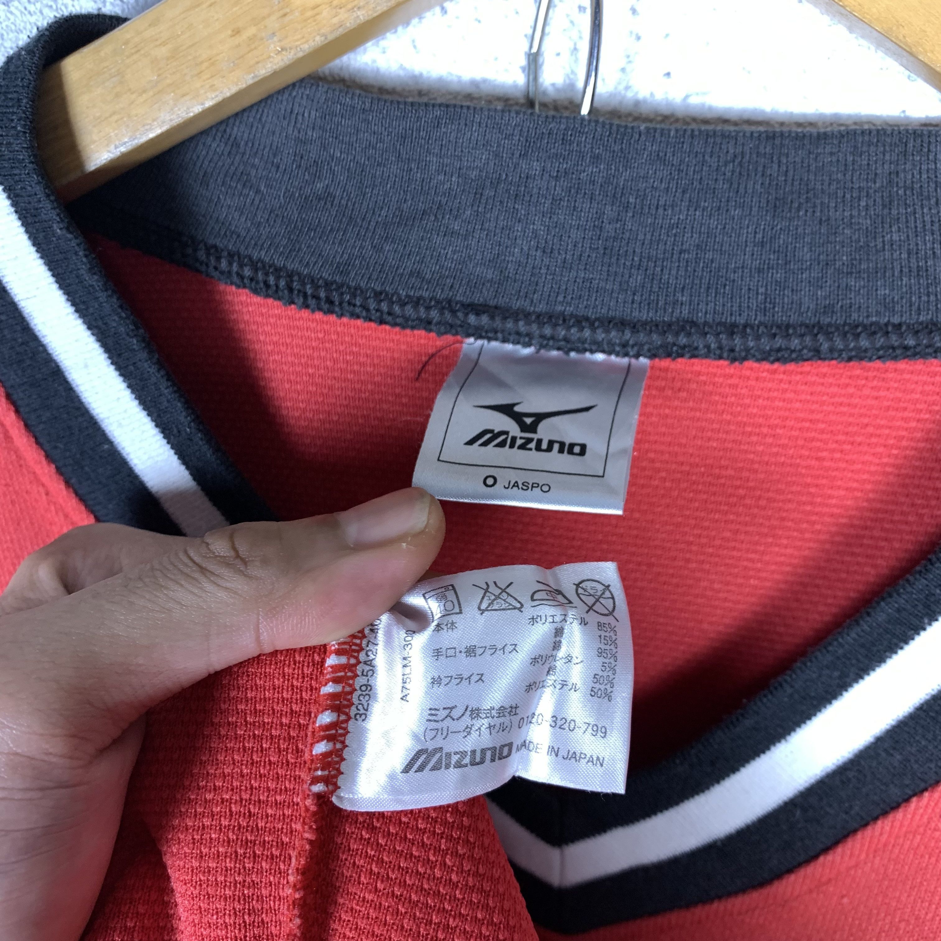 Mizuno Vintage Mizuno Sweatshirt Crewneck Size US L / EU 52-54 / 3 - 4 Thumbnail