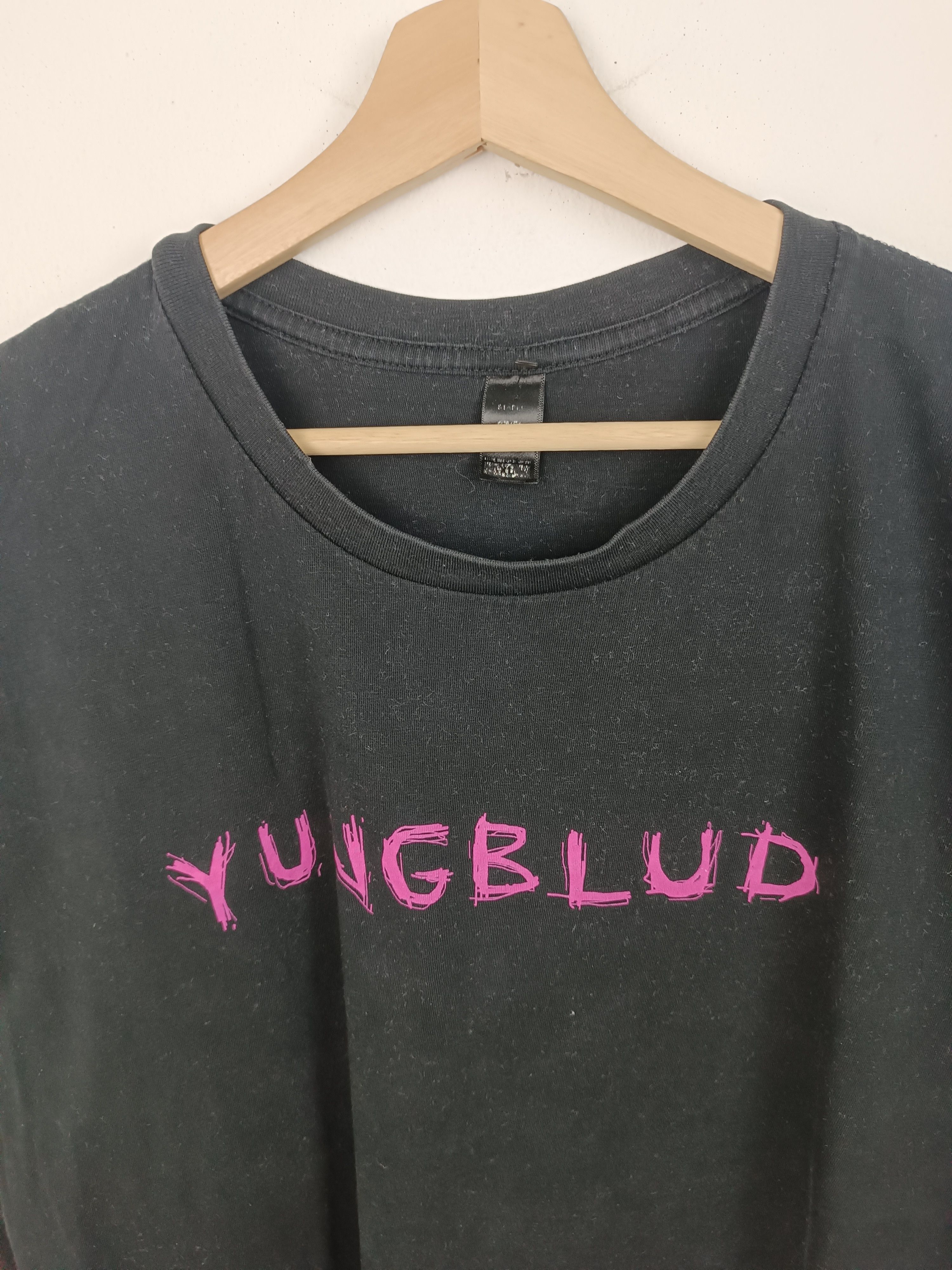 Band Tees VINTAGE YUNGBLUD 21ST CENTURY LIABILITY PUNK ROCK 182 41 TEE Size US XL / EU 56 / 4 - 13 Thumbnail