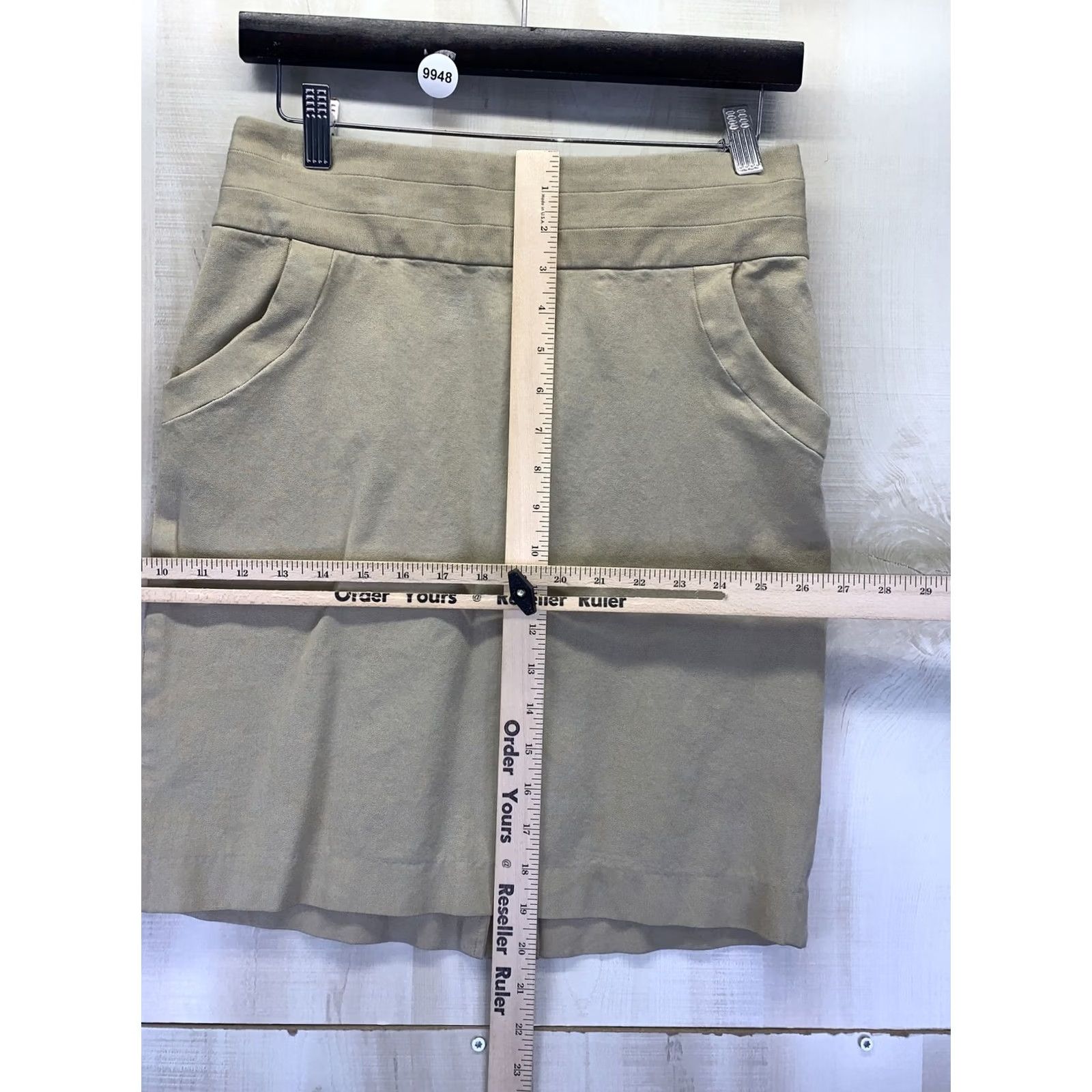 Banana Republic Banana Republic Skirt Khaki Stretch Pocket Front Straight Womens 2 Beige Knee Length Pencil Style -Mens Size 26" / US 2 / IT 38 - 4 Thumbnail