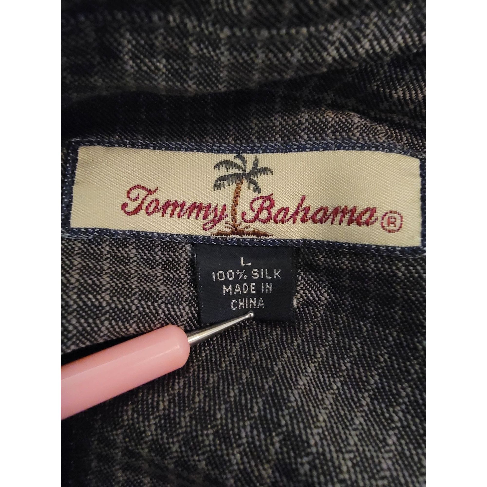 Tommy Bahama Tommy Bahama 100% Silk Shirt Mens L Gray Check Button Up Lux Size US L / EU 52-54 / 3 - 4 Thumbnail