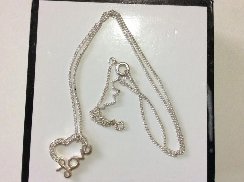 Designer Love heart ladies Silver Daimond Necklace Size ONE SIZE - 5 Thumbnail