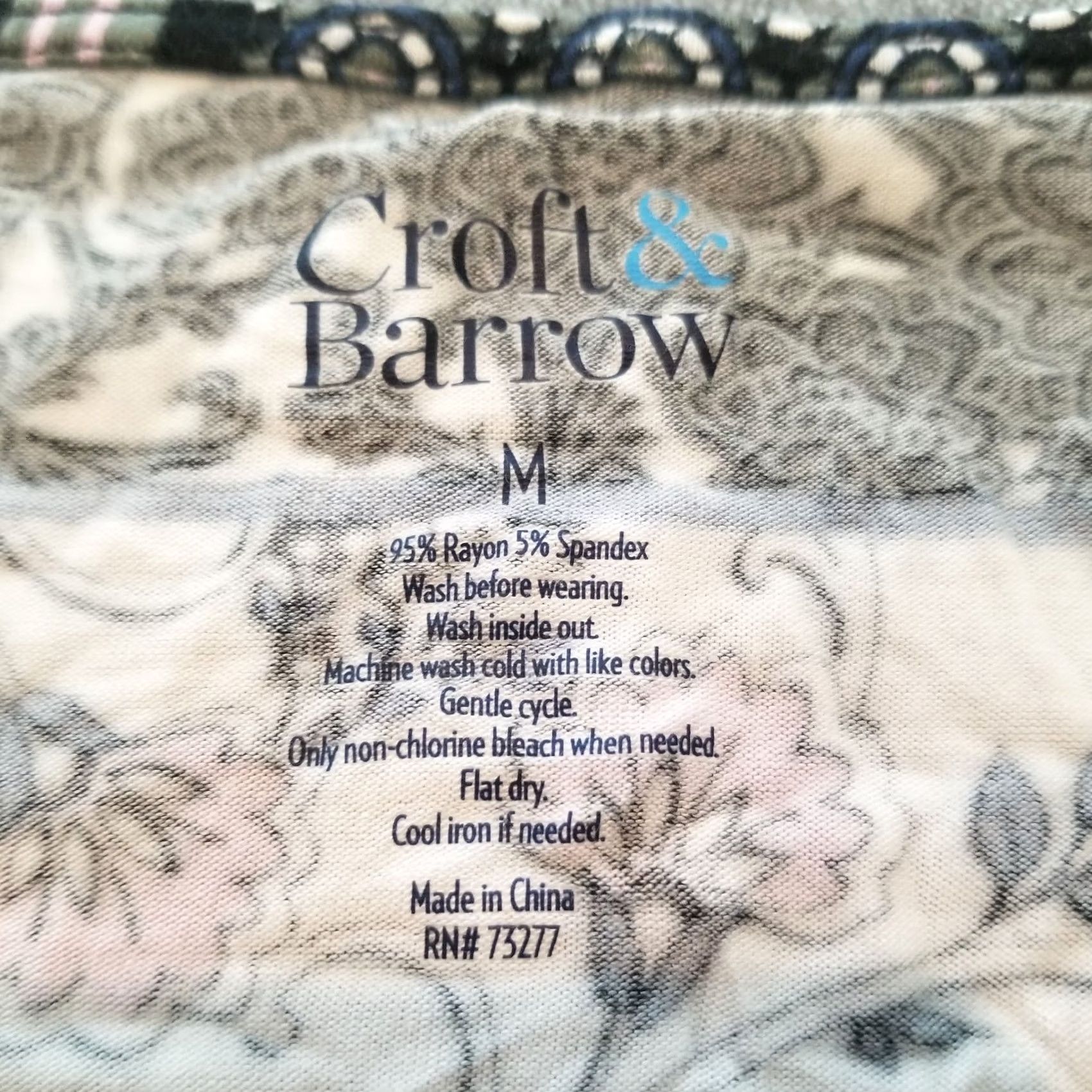 Croft & Barrow Croft & Barrow Women's Casual Pleated Blouse Patchwork Floral Black Stretch Shirt Size M / US 6-8 / IT 42-44 - 3 Thumbnail