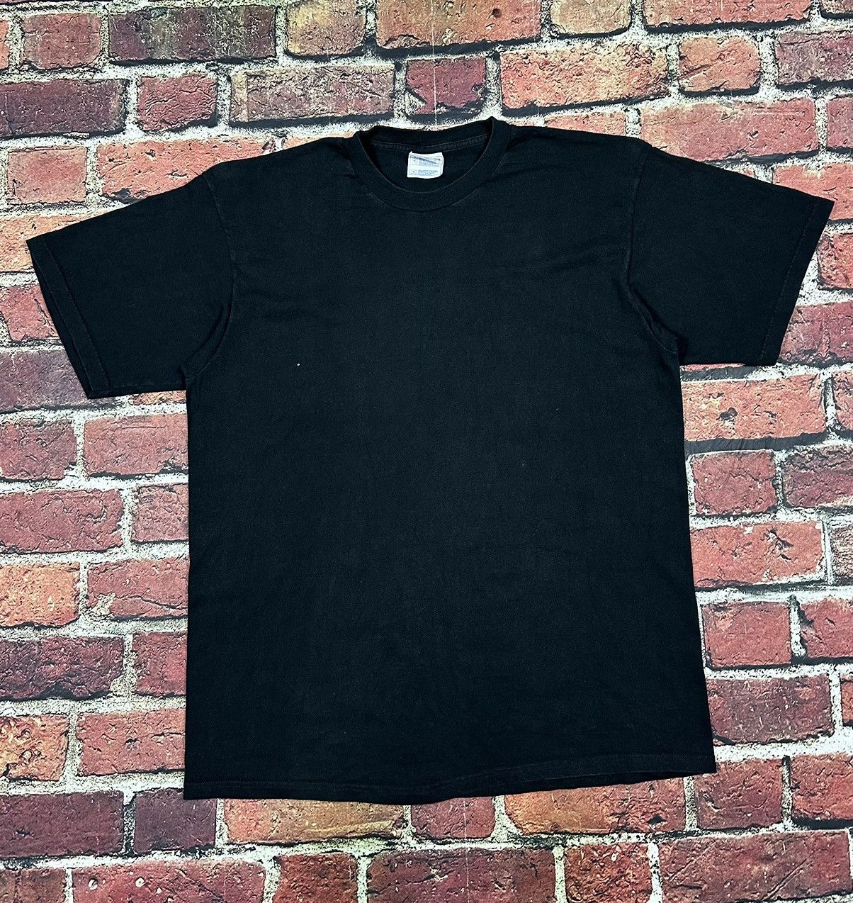 Fruit Of The Loom × Vintage Vintage Black Blank Tee Shirt Short Sleeve 90s y2k grunge Size US XL / EU 56 / 4 - 1 Thumbnail