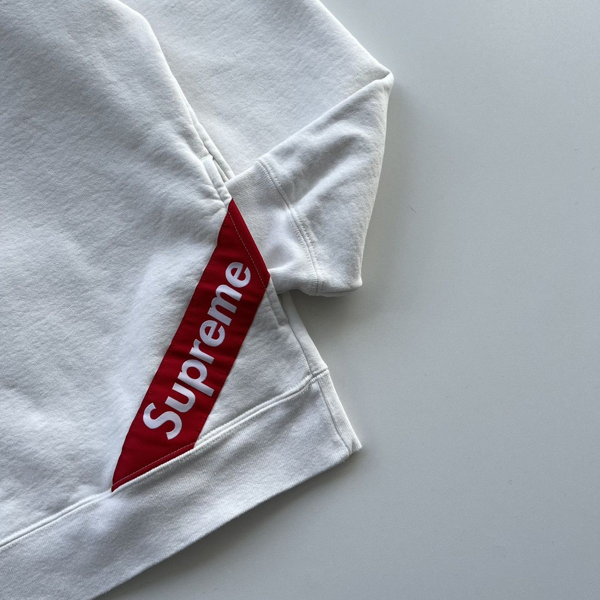 Supreme Supreme SS18 Corner Label Logo Hoodie White rare Size US M / EU 48-50 / 2 - 7 Thumbnail