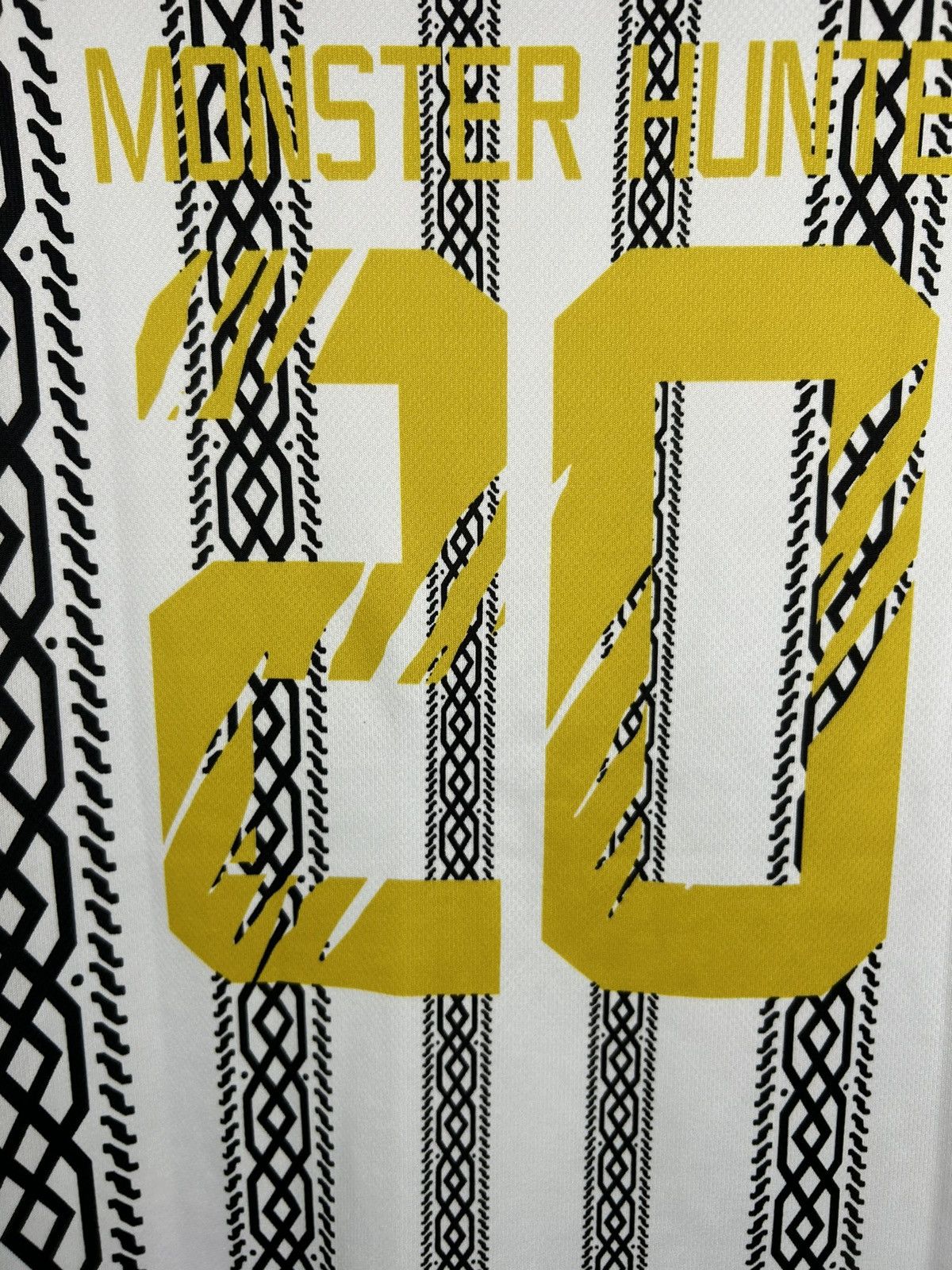 Puma Monster Hunter 20th Anniversary PUMA T-shirt Rare Size US M / EU 48-50 / 2 - 16 Thumbnail