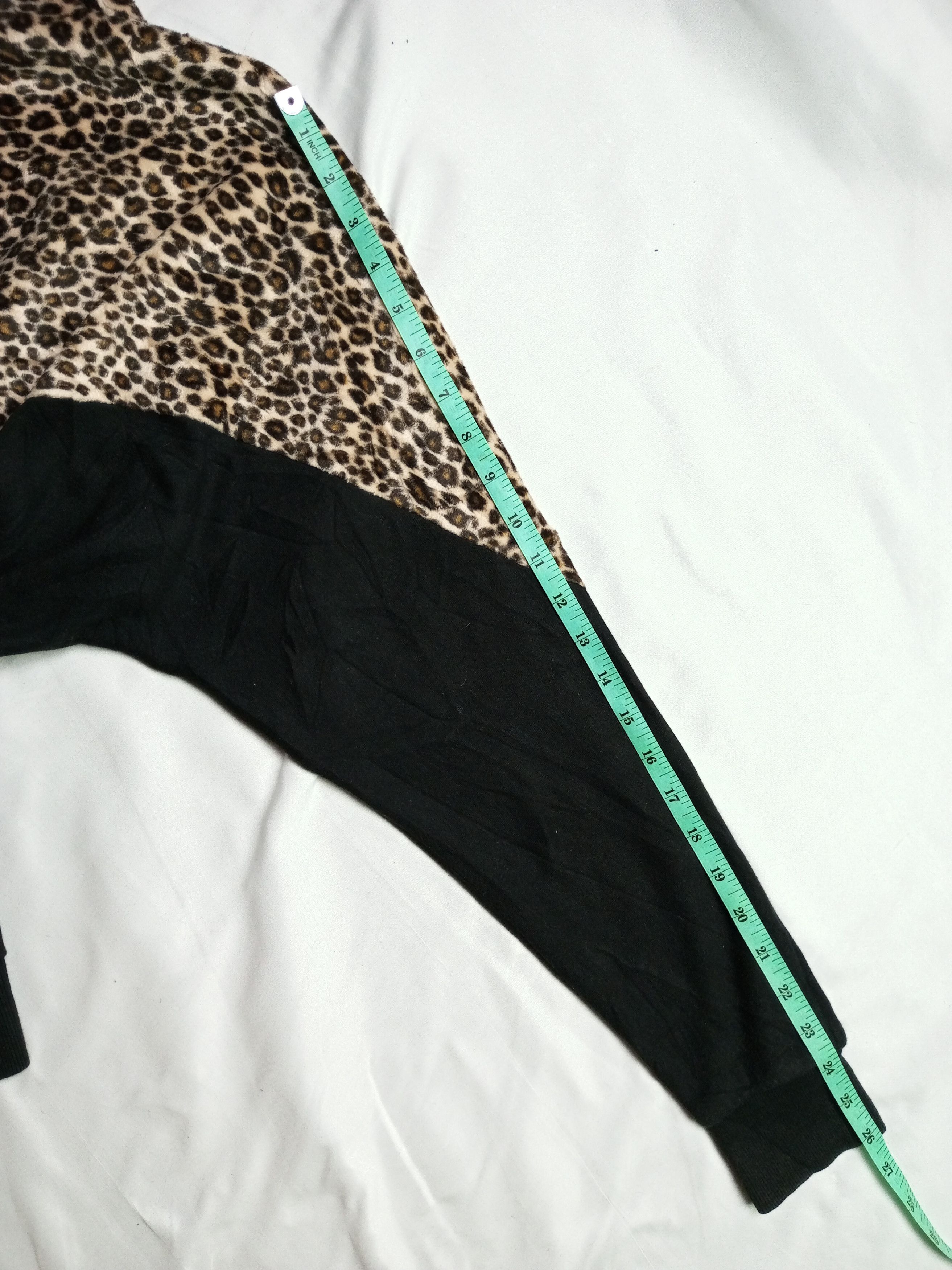Japanese Brand "NO TAG"Japanese Leopard Zip Fur Hoodie Ifsixwasnine Style Size US L / EU 52-54 / 3 - 8 Thumbnail