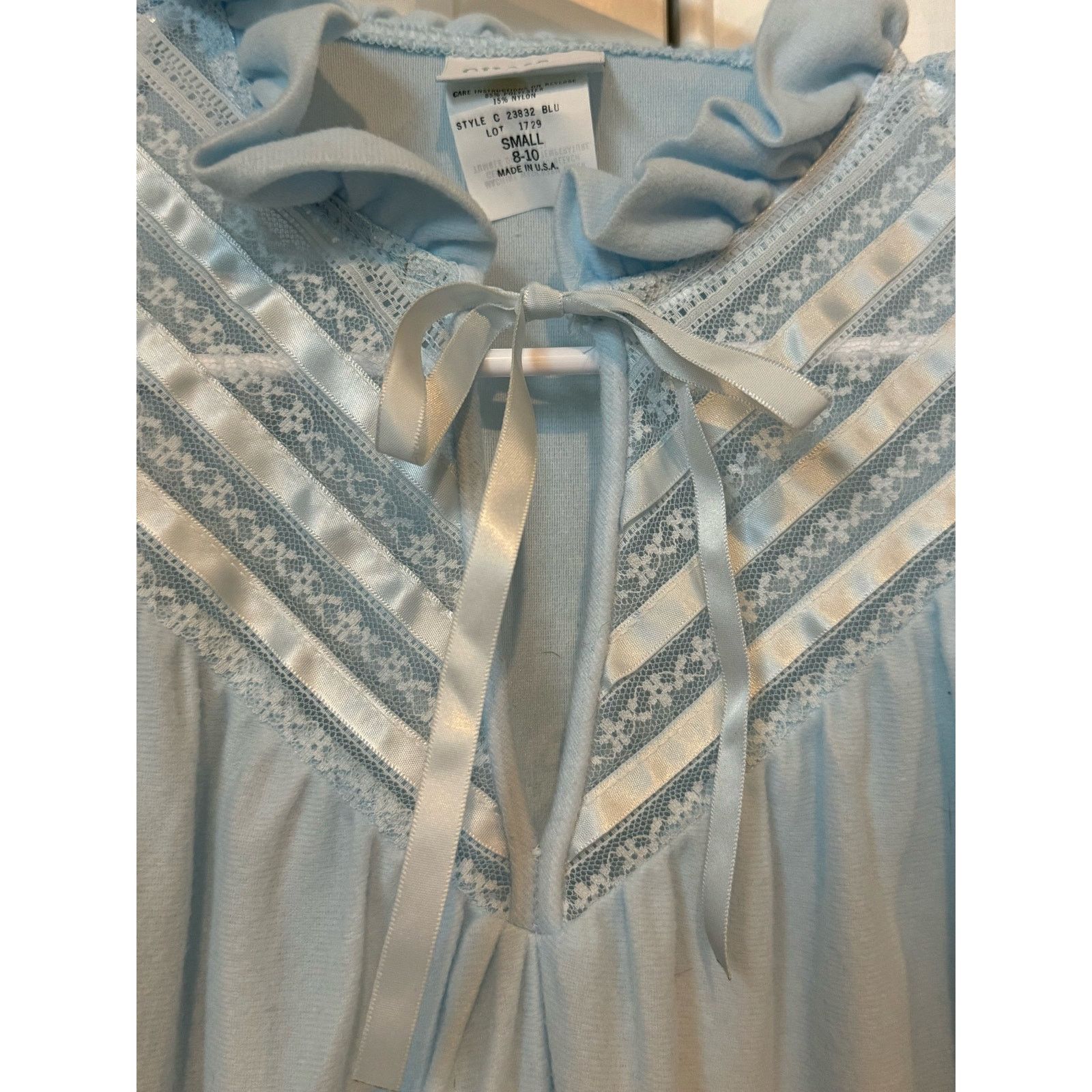 Vintage NWT Vintage Gilligan & O’Malley ruffled lace Nightgown S Size ONE SIZE - 8 Thumbnail